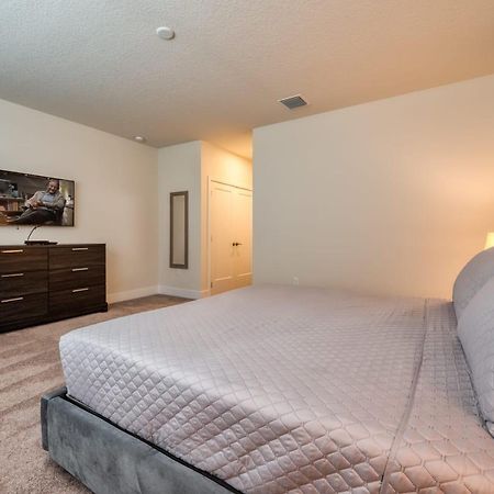 Pleasant Townhome With Private Pool Near Disney Four Corners Eksteriør bilde