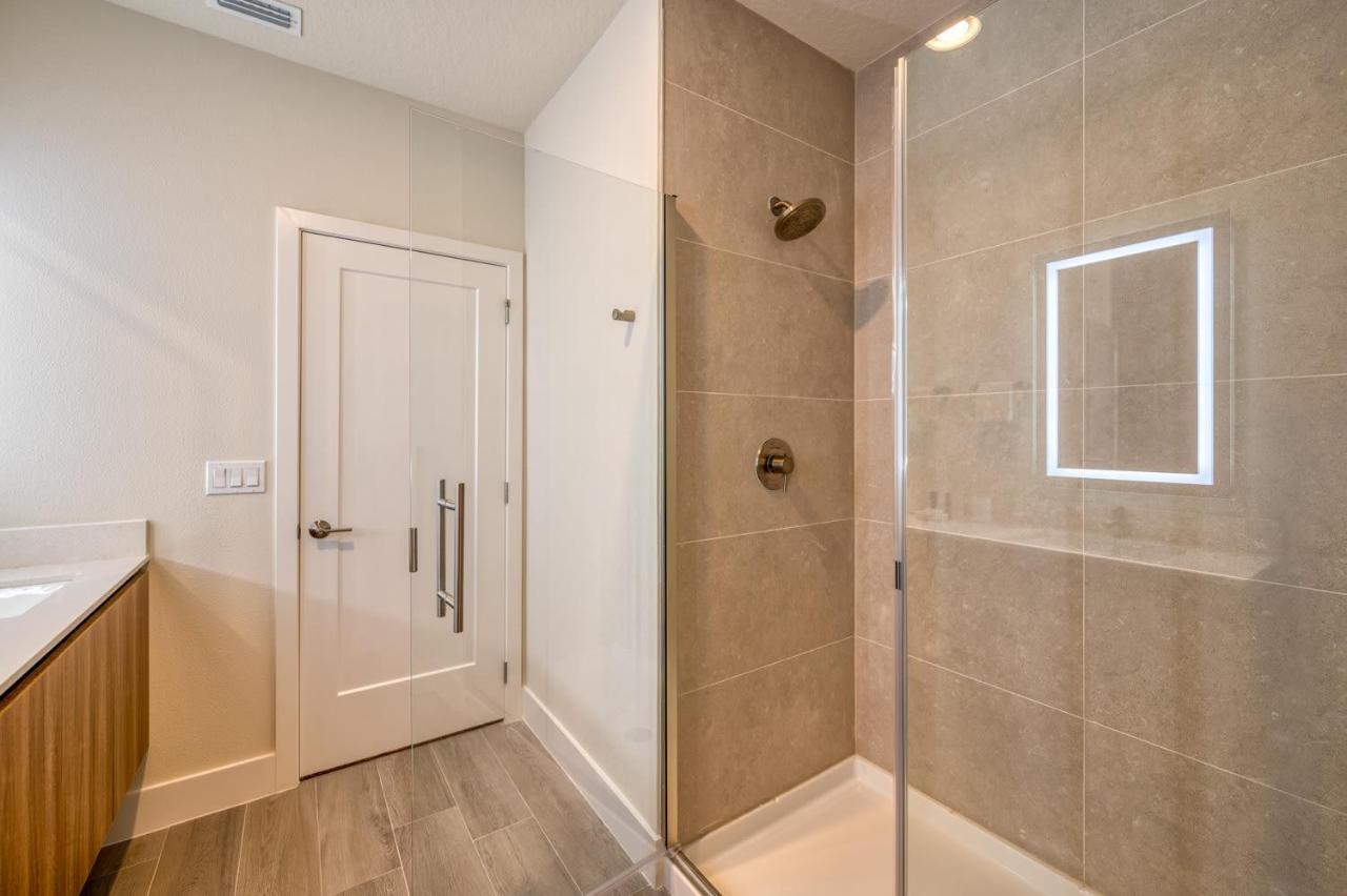 Pleasant Townhome With Private Pool Near Disney Four Corners Eksteriør bilde