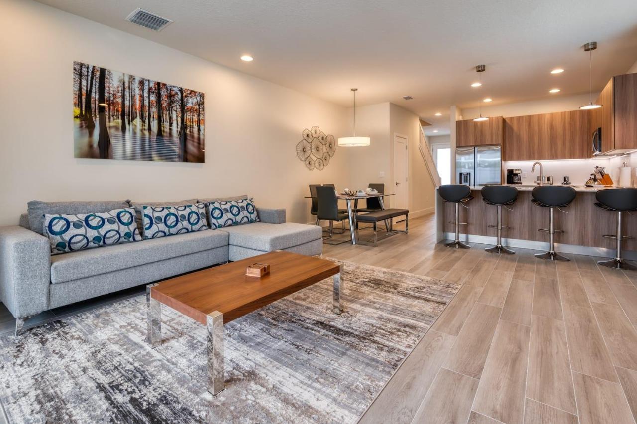 Pleasant Townhome With Private Pool Near Disney Four Corners Eksteriør bilde