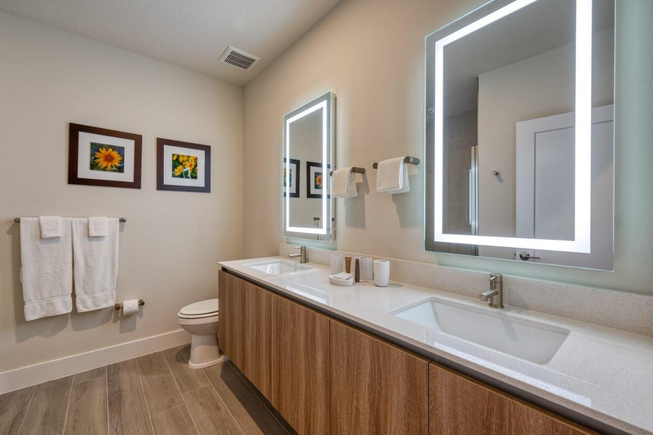 Pleasant Townhome With Private Pool Near Disney Four Corners Eksteriør bilde